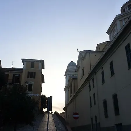 Arazzo Sul Mare Apartment *